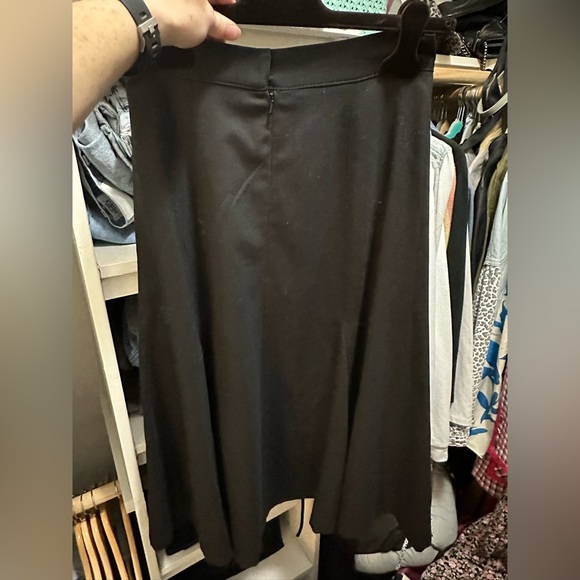 CAROLINA HERRERA PRE FALL 2018 BLACK FLARE MIDI SKIRT - SIZE 4 - Picture 7 of 15